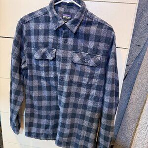 Patagonia Button down flannel